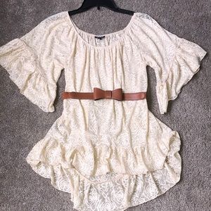 🎻Western lace blouse w/belt🎻